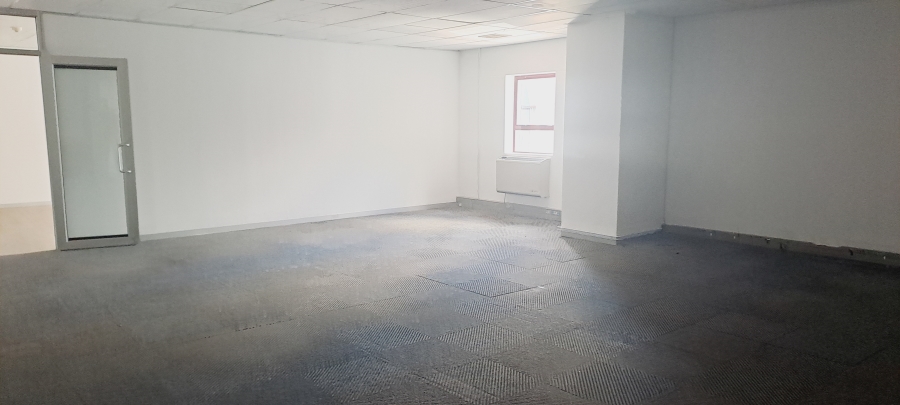 To Let commercial Property for Rent in Bo Oakdale Western Cape